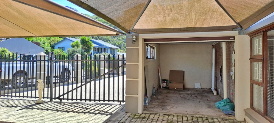 4 Bedroom Property for Sale in Bergsig Western Cape